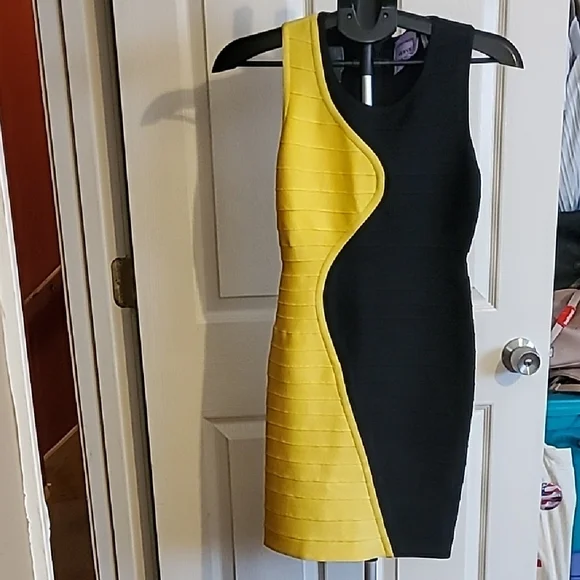 yellow dress semi formal Light Yellow Satin Strapless Homecoming Dresses with Pockets
